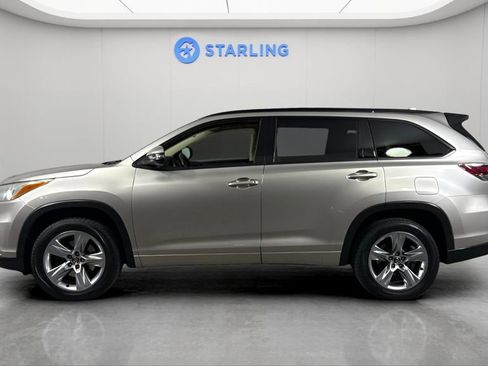 Used 2016 Toyota Highlander Limited w/ Driver Technology Package image 3