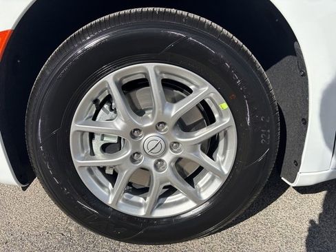 New 2026 Chrysler Pacifica Select image 23