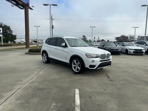 Used 2017 BMW X3 sDrive28i image 5