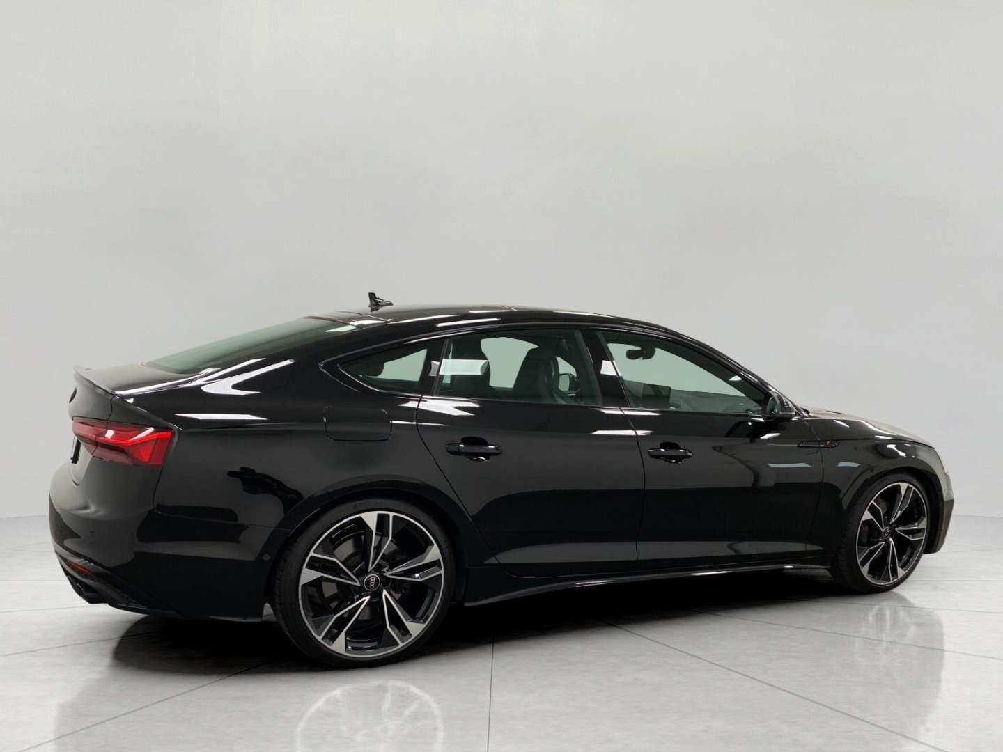 Used 2023 Audi S5 Prestige w/ Prestige Package AWD/4WD image 2
