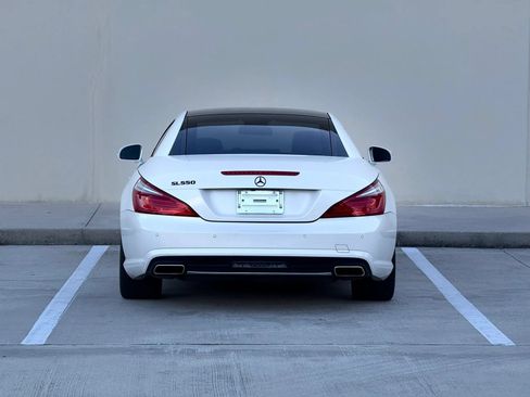 Used 2014 Mercedes-Benz SL 550 image 6