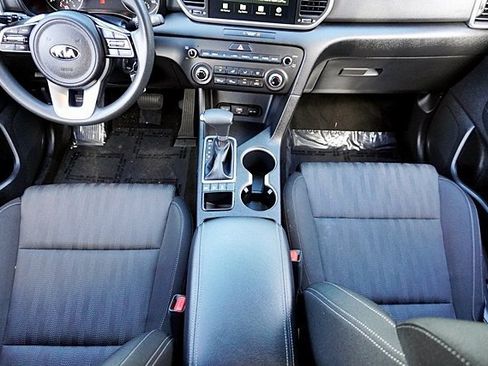 Used 2022 Kia Sportage LX image 20