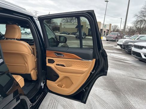 Used 2022 Jeep Grand Cherokee Summit image 20