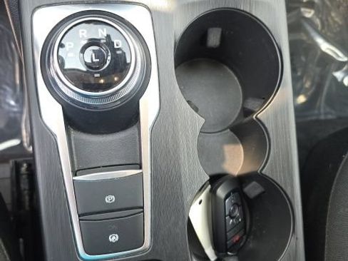Used 2024 Ford Escape Active w/ Cold Weather Package FWD image 21