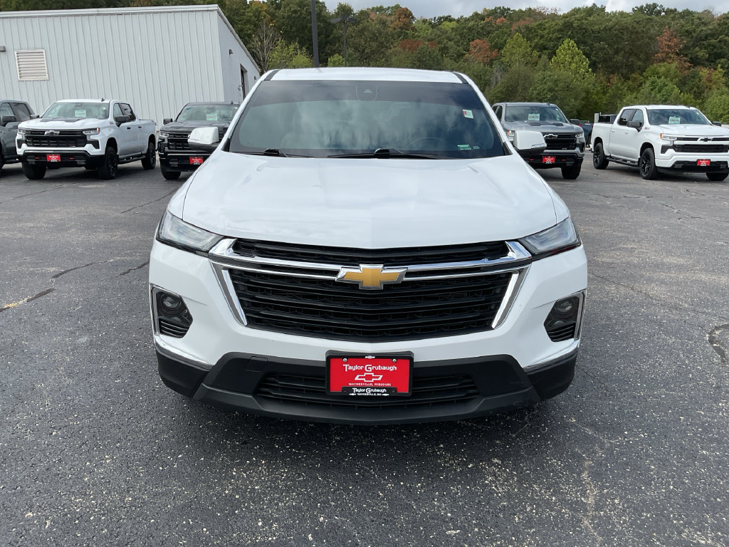 Used 2024 Chevrolet Traverse LS w/ Safety Package AWD/4WD image 3