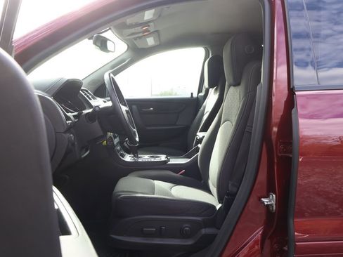 Used 2016 GMC Acadia SLE image 29