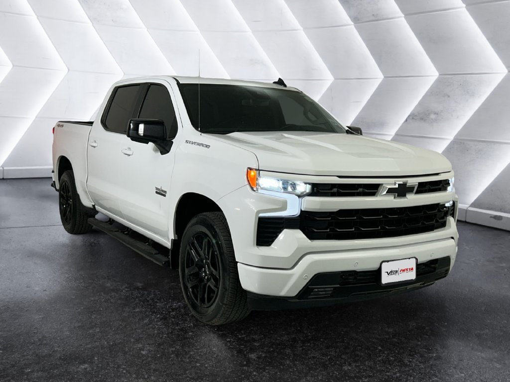 Used 2025 Chevrolet Silverado 1500 RST AWD/4WD image 1