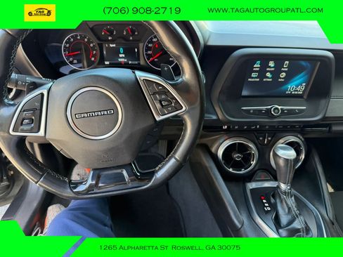 Used 2016 Chevrolet Camaro LT RWD image 8