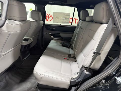 Used 2026 Toyota Sequoia 4WD image 20