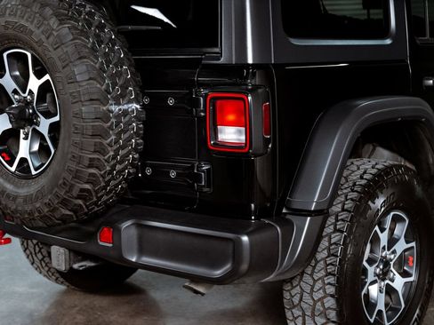 Used 2021 Jeep Wrangler Unlimited Rubicon AWD/4WD image 48
