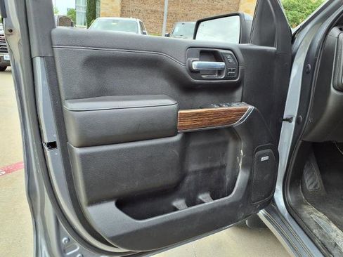Used 2021 Chevrolet Silverado 1500 High Country w/ Technology Package AWD/4WD image 21