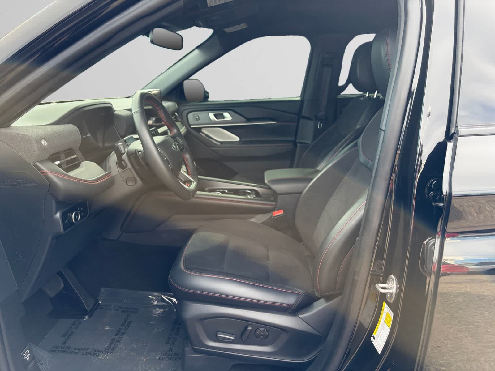 Used 2025 Ford Explorer ST AWD/4WD image 9