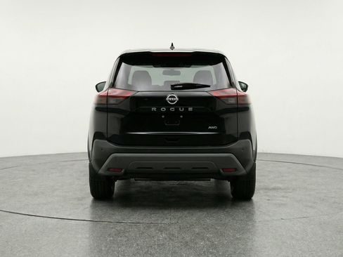 Used 2025 Nissan Rogue SV image 7