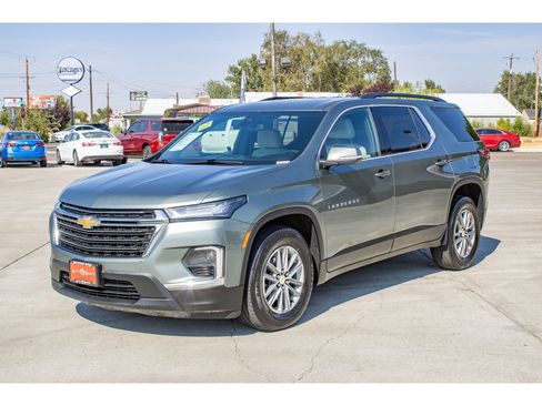 Used 2022 Chevrolet Traverse LT AWD/4WD image 4