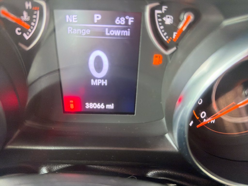 Used 2022 Jeep Wrangler Unlimited Sport AWD/4WD image 16
