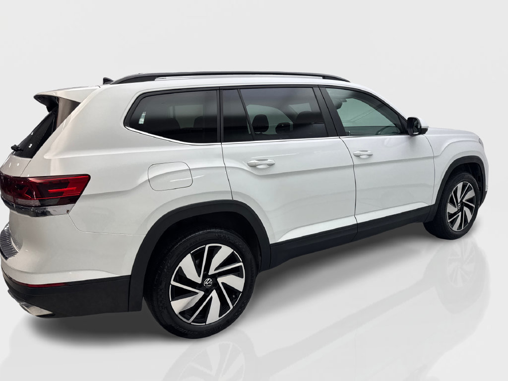 Used 2024 Volkswagen Atlas SE w/ Panoramic Sunroof Package FWD image 15