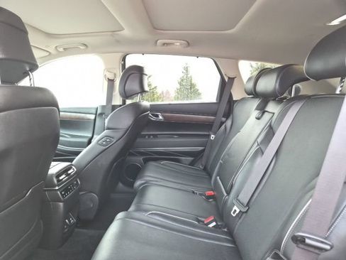 Used 2025 Genesis GV80 2.5T Prestige image 31