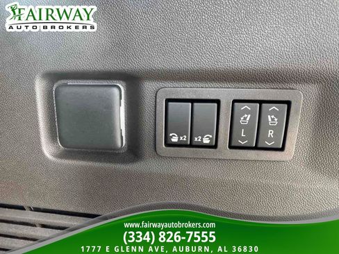 Used 2026 GMC Yukon Elevation w/ Elevation Premium Package AWD/4WD image 31