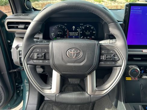 Used 2026 Toyota 4Runner TRD Off-Road Premium AWD/4WD image 10