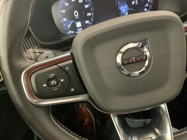 Used 2020 Volvo XC40 T5 R-Design AWD/4WD image 20