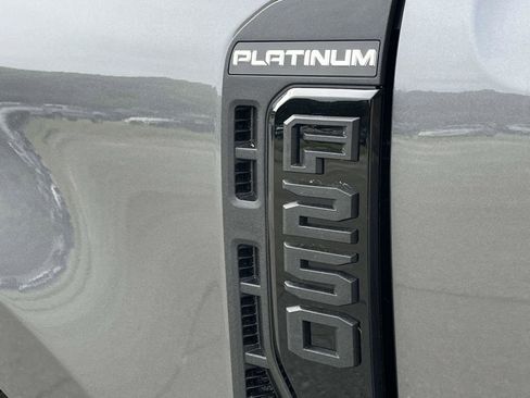 New 2026 Ford F250 Platinum AWD/4WD image 6