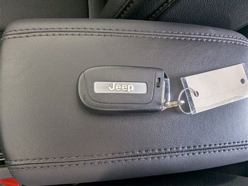 New 2026 Jeep Compass Limited w/ Sun, Sound & Navigation Group image 29