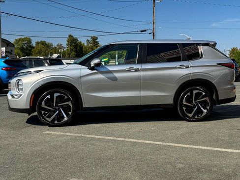 Used 2022 Mitsubishi Outlander ES image 7