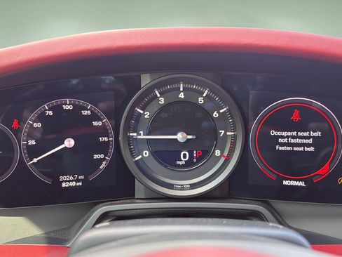 Used 2022 Porsche 911 Carrera RWD image 27