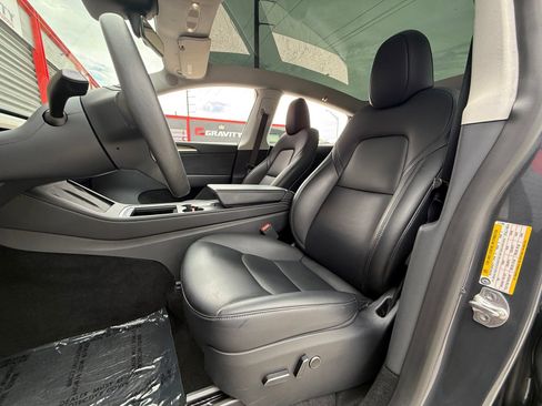 Used 2023 Tesla Model Y AWD image 17