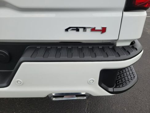 Used 2025 GMC Sierra 1500 AT4 w/ AT4 Premium Package image 30