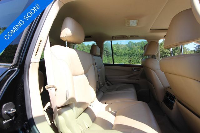Used 2008 Lexus LX 570 4WD w/ Technology Pkg image 5