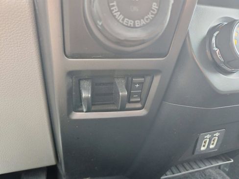 Used 2020 Ford F150 XLT w/ Trailer Tow Package image 32