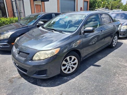 Used 2009 Toyota Corolla LE FWD image 1