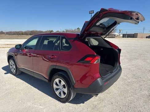 Used 2024 Toyota RAV4 LE image 4
