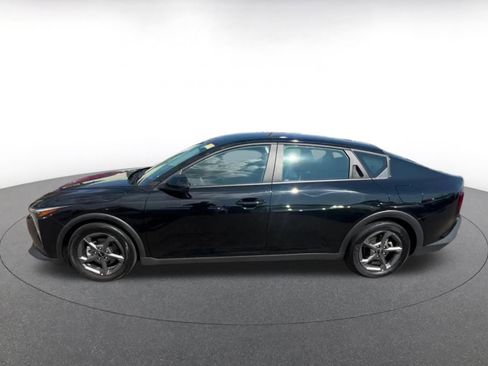 Used 2025 Kia K4 LXS image 9