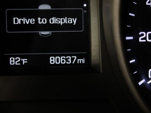 Used 2017 Hyundai Santa Fe Sport image 23