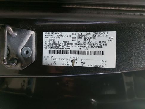 Used 2017 Ford Escape SE image 37