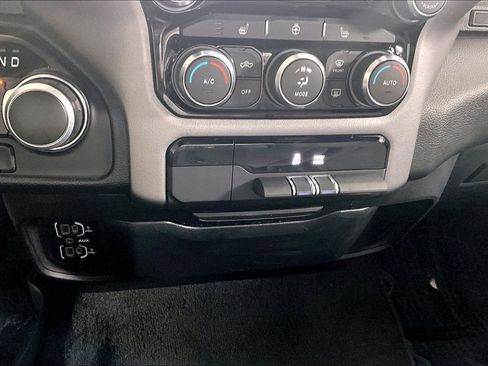 Used 2023 RAM 1500 Big Horn image 32