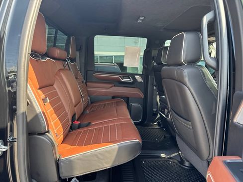Used 2025 GMC Sierra 2500 Denali Ultimate w/ Max Trailering Package AWD/4WD image 21