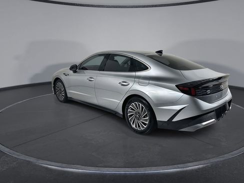 Certified 2025 Hyundai Sonata SEL FWD image 6