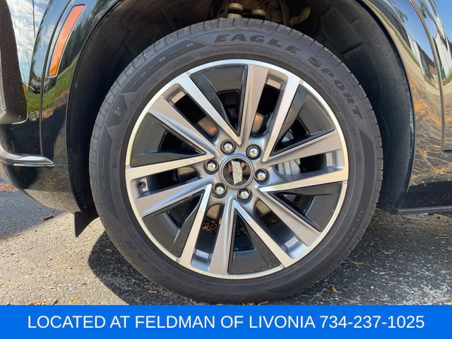 Used 2026 Cadillac Vistiq Sport w/ LPO, Floor Liner Package AWD/4WD image 9