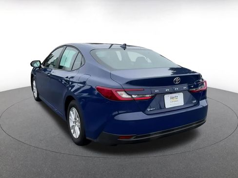 Used 2025 Toyota Camry LE image 11