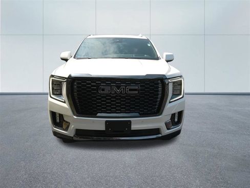 Used 2023 GMC Yukon Denali Ultimate AWD/4WD image 5