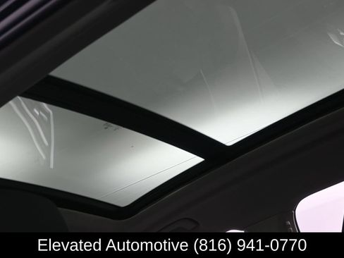 Used 2021 BMW X7 xDrive40i w/ Premium Package 2 AWD/4WD image 25