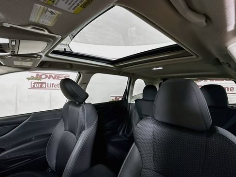 Used 2024 Subaru Forester Premium AWD/4WD image 11