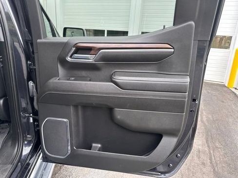 Used 2023 GMC Sierra 1500 SLT w/ SLT Premium Package AWD/4WD image 13