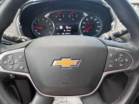 Used 2023 Chevrolet Traverse LT w/ LT Premium Package AWD/4WD image 16