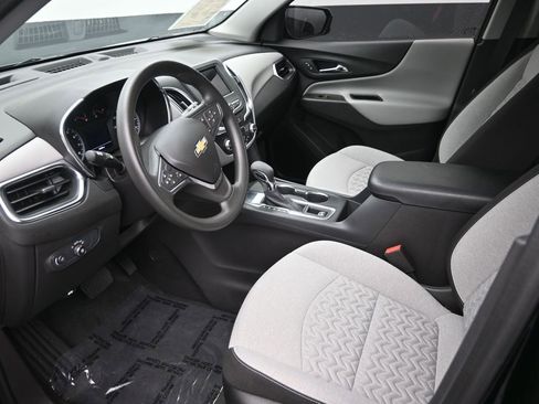 Used 2024 Chevrolet Equinox LS image 12