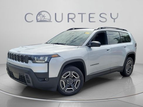 Certified 2026 Jeep Cherokee Laredo AWD/4WD image 1