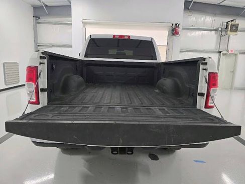 Used 2024 RAM 2500 Tradesman w/ Chrome Appearance Group AWD/4WD image 9